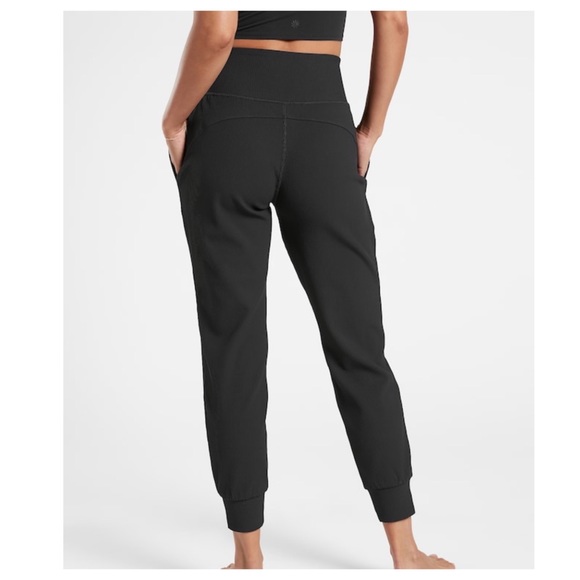 🛑 Host Pick 🛑 Athleta Salutation Rib Jogger // Black - Picture 5 of 16